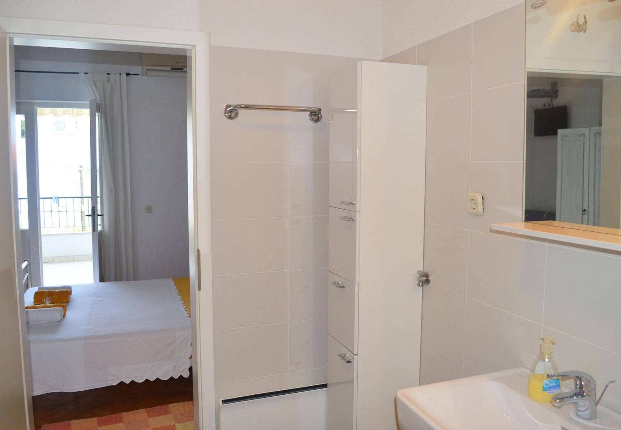 Apartments With A Parking Space Makarska - 11361 Quarto foto